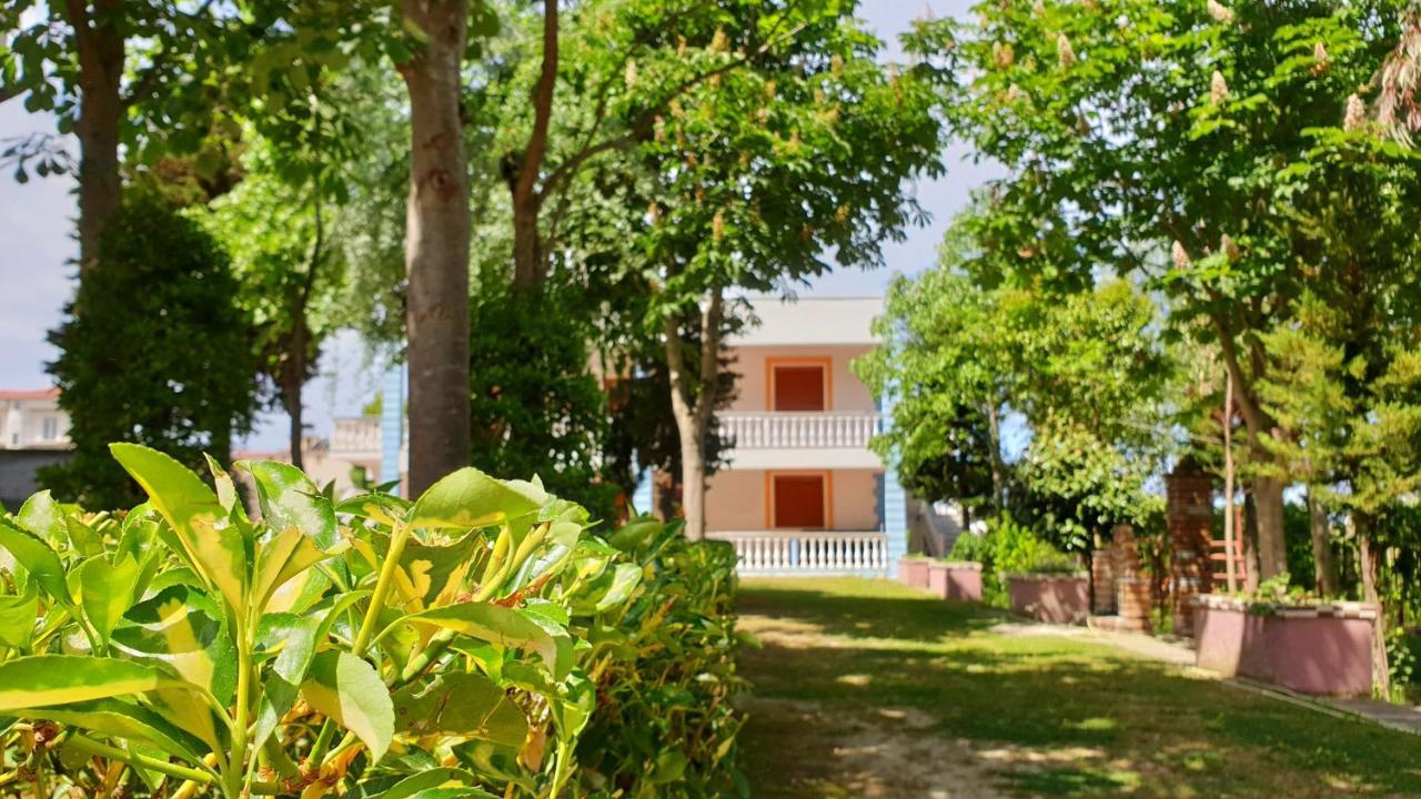 Vila Gridi- Apartamente Me Qera Spille Buitenkant foto