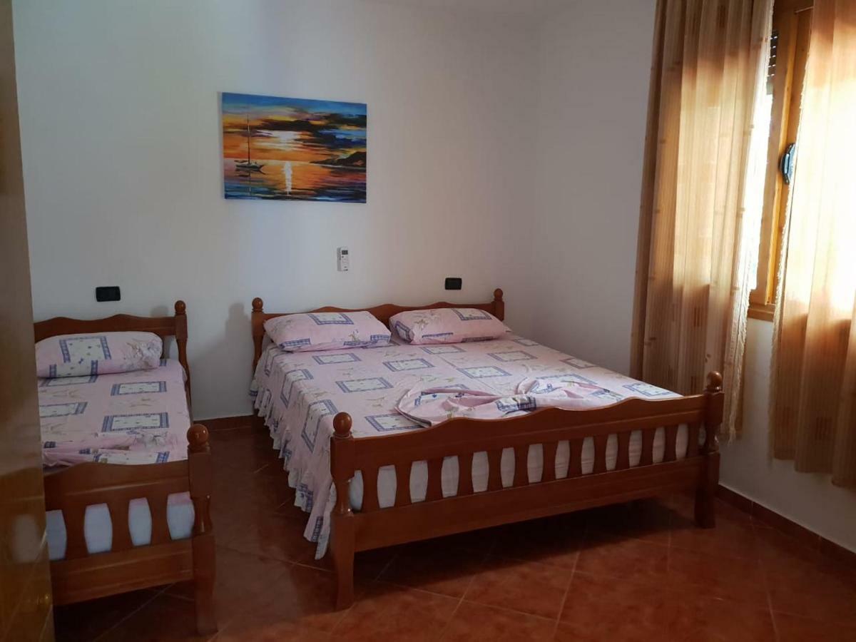 Vila Gridi- Apartamente Me Qera Spille Buitenkant foto